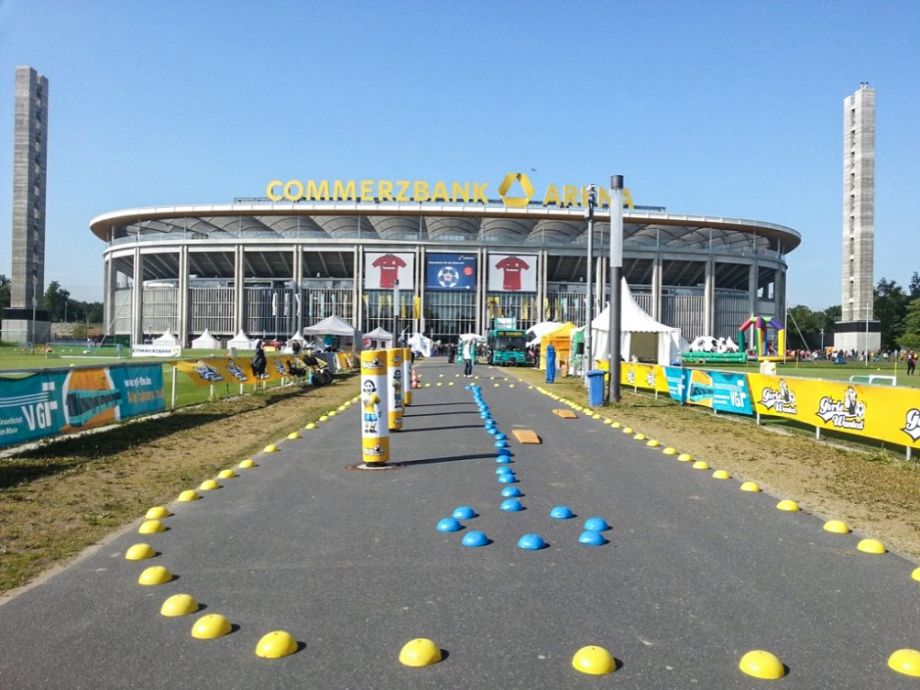 commerzbank-arena-frankfurt-event-parcours-segway-maik-hammerschick