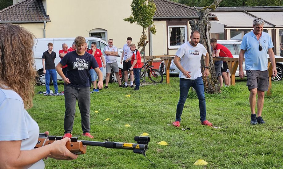 kaesmuehl-olympiade-laserschiessen-original-biathlon-gewehre-offenbach-am-main-maik-hammerschick-8